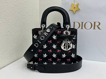 Fortok Dior Small Lady Dior Bag Black Cannage Lambskin Embroidered with Multicolor Doves & Roses Motif 18 x 15 x 7 cm