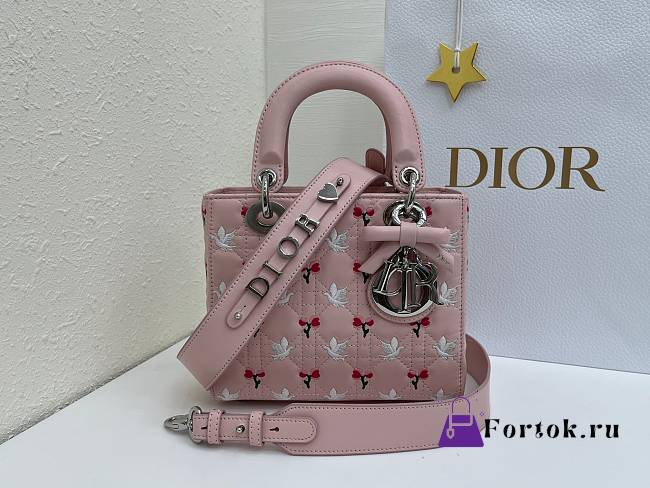 Fortok Dior Small Lady Dior Bag Pink Cannage Lambskin Embroidered with Multicolor Doves & Roses Motif 18 x 15 x 7 cm - 1