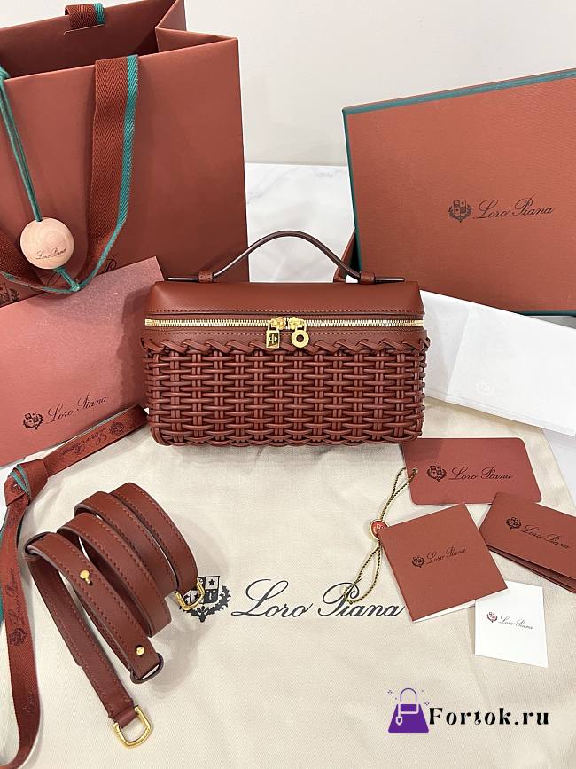 Fortok Loro Piana Extra Pocket L19 East-West Wicker Rattan Chestnut Brown 19 x 12 x 7 cm  - 1