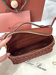 Fortok Loro Piana Extra Pocket L19 East-West Wicker Rattan Chestnut Brown 19 x 12 x 7 cm  - 2