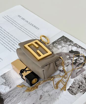 Fortok Fendi Nano Mamma Baguette Etoupe 10x3x7cm
