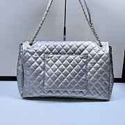 Fortok Chanel XXL Flap Airport Bag Metallic Silver 46x27x13cm - 4