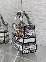 Fortok Dior Lady D-Lite Medium Bag Plan de Paris Embroider 24*11*20cm  - 3