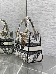 Fortok Dior Medium Lady D-Lite Bag Black and White Florilegio Embroidery 24*11*20cm - 3