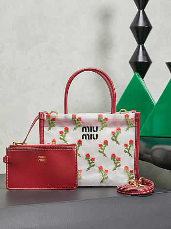 Fortok Miu Miu Embroidered Mesh Tote Bag Cherry Red 19.5 X 14 X 9 cm