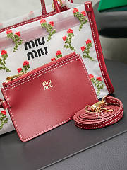Fortok Miu Miu Embroidered Mesh Tote Bag Cherry Red 19.5 X 14 X 9 cm - 2