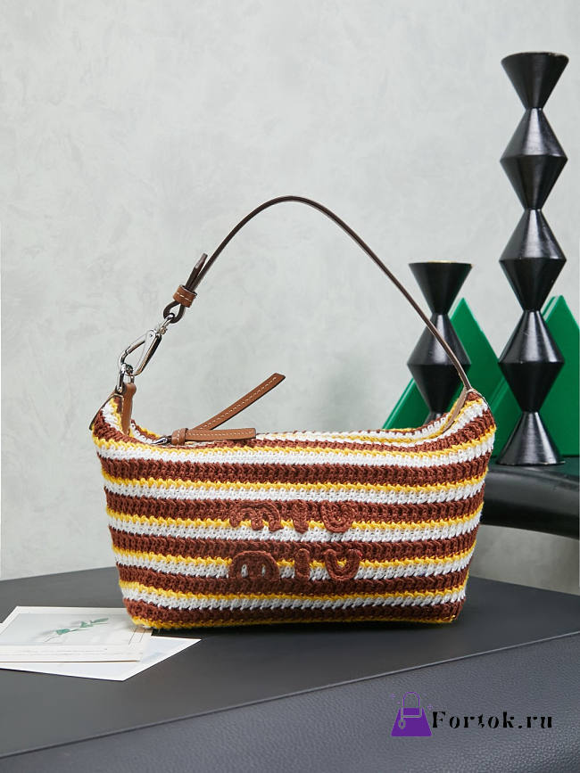 Fortok Miu Miu Crochet Striped Shoulder Bag Brown 19x14x10cm - 1