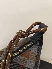 Fortok Miu Miu Plaid Wool Pouch 14*18.5*10cm - 2