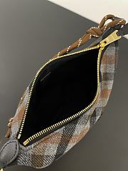 Fortok Miu Miu Plaid Wool Pouch 14*18.5*10cm - 3