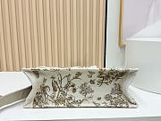 Fortok Dior Dioriviera Medium Dior Book Tote with Strap Beige Toile de Jouy Floral Garden Embroidery 36 x 27.5 x 16.5 cm - 5