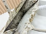 Fortok Dior Dioriviera Medium Dior Book Tote with Strap Beige Toile de Jouy Floral Garden Embroidery 36 x 27.5 x 16.5 cm - 4