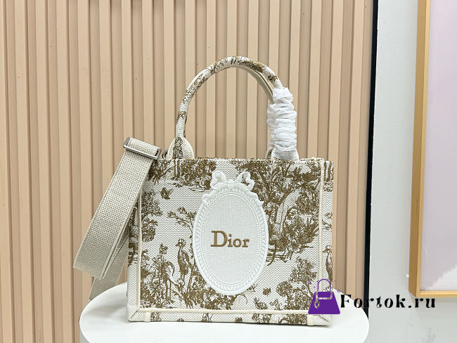 Fortok Dior Dioriviera Small Dior Book Tote with Strap Beige Toile de Jouy Floral Garden Embroidery 26.5 x 22 x 14 cm - 1