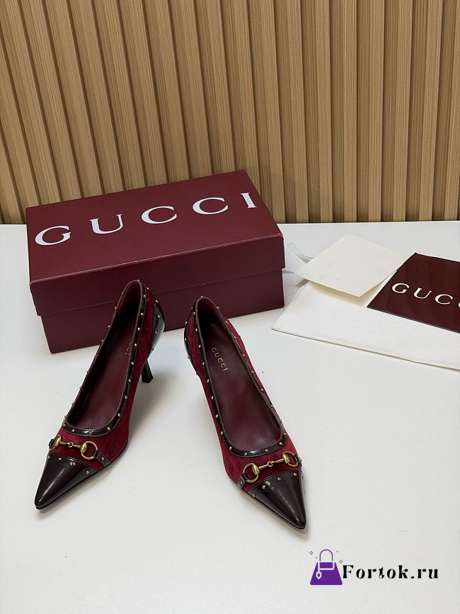 Fortok Gucci Horsebit Heels Pointed Toe Velvet Red 7.5cm - 1
