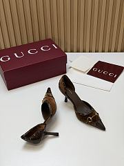 Fortok Gucci Savoy Pump Pink Horsebit d'Orsay Silhouette Velvet Brown 7.5cm - 3