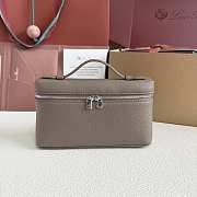 Fortok Loro Piana Extra Pocket L19 Grained Calfskin Warm Mastic 11 x 19 x 6.5cm - 1