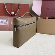 Fortok Loro Piana Extra Pouch L29 Grained Calfskin  Salty Capers 29 x 18 x 5 cm  - 4