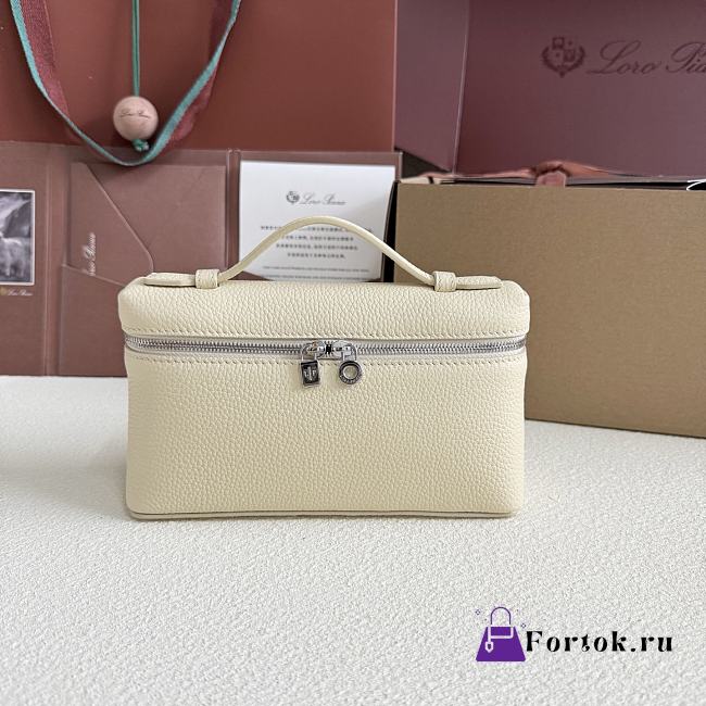 Fortok Loro Piana Extra Pocket L19 Grained Calfskin Cream 11 x 19 x 6.5cm  - 1