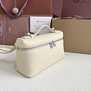 Fortok Loro Piana Extra Pocket L19 Grained Calfskin Cream 11 x 19 x 6.5cm  - 5