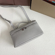 Fortok Loro Piana Extra Pocket L19 Grained Calfskin Light Grey 11 x 19 x 6.5cm - 2