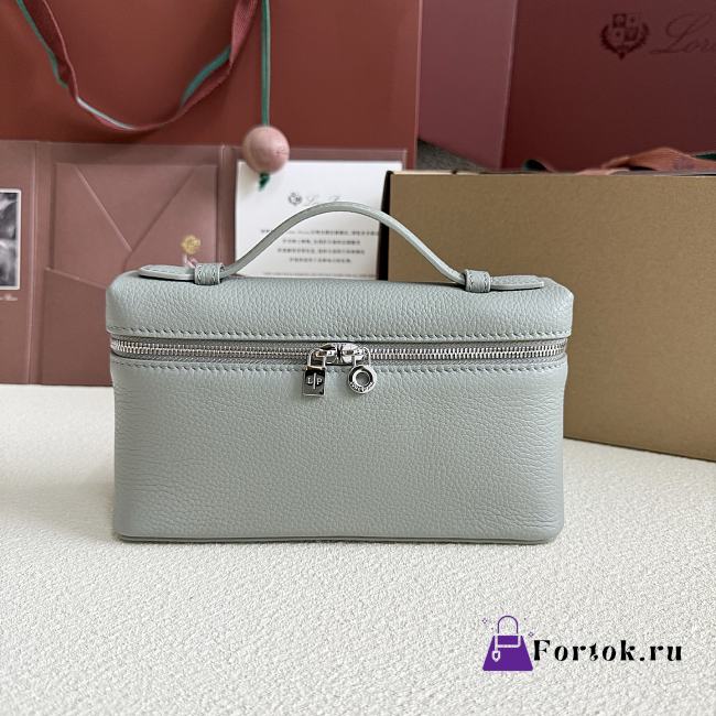 Fortok Loro Piana Extra Pocket L19 Grained Calfskin Eucalyptus 11 x 19 x 6.5cm  - 1