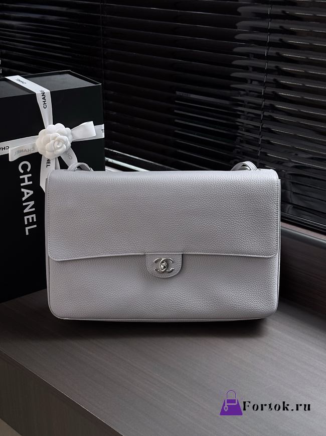 Fortok Chanel Maxi Flap Bag Grey Silver Hardware 26x38.5x11cm - 1