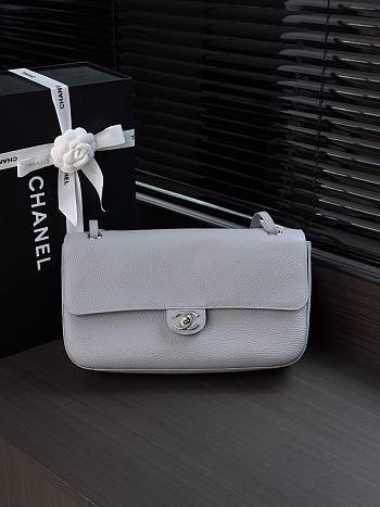 Fortok Chanel Maxi Flap Bag Grey Silver Hardware 19.5x32x10cm