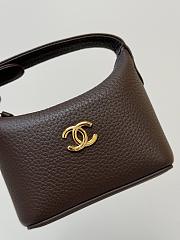 Fortok Chanel Micro Top Handle Round Hobo Pouch Grained Calfskin Brown 11*11*4cm - 3