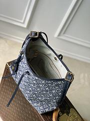 Fortok Louis Vuitton CarryAll Cargo PM Blue Monogram 29 x 24 x 12cm - 6