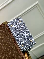Fortok Louis Vuitton CarryAll Cargo PM Blue Monogram 29 x 24 x 12cm - 4