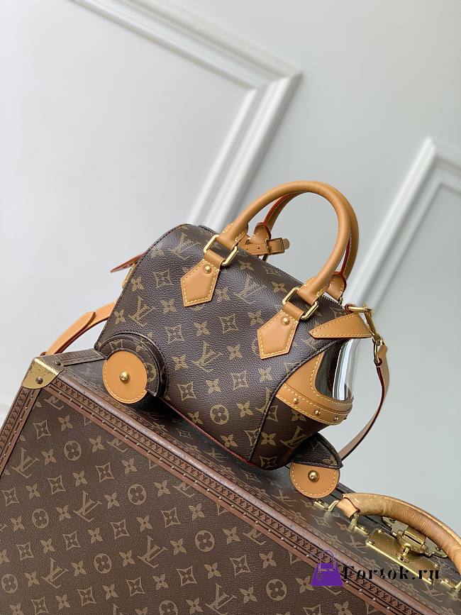 Fortok Louis Vuitton Rickshaw Wearable Wallet 28 x 18 x 11cm - 1