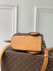 Fortok Louis Vuitton Rickshaw Wearable Wallet 28 x 18 x 11cm - 2