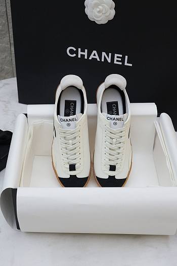Fortok Chanel Calfskin Embossed Suede Sneakers 