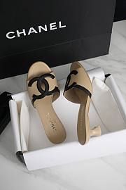 Fortok Chanel Lambskin CC Cutout Mules Beige - 4