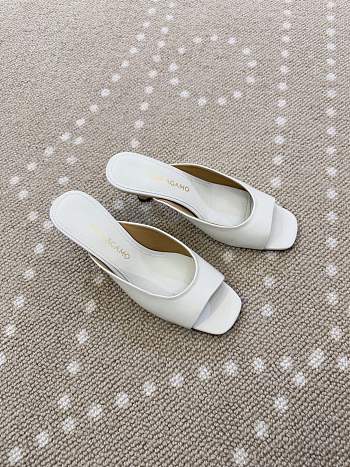 Fortok Salvatore Ferragamo Square-toe Slip-on Mules Kitten Heels White 5.5cm
