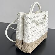 Fortok Bottega Veneta Small Andiamo Bag Two-tone White/Beige 25x20x10cm - 6