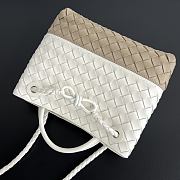 Fortok Bottega Veneta Small Andiamo Bag Two-tone White/Beige 25x20x10cm - 2