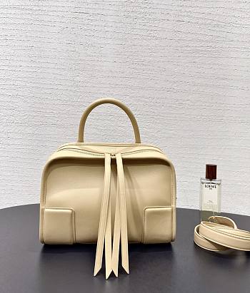 Fortok Loewe Small Amazona 180 Bag Leather Light Beige 24✕18.5*10cm