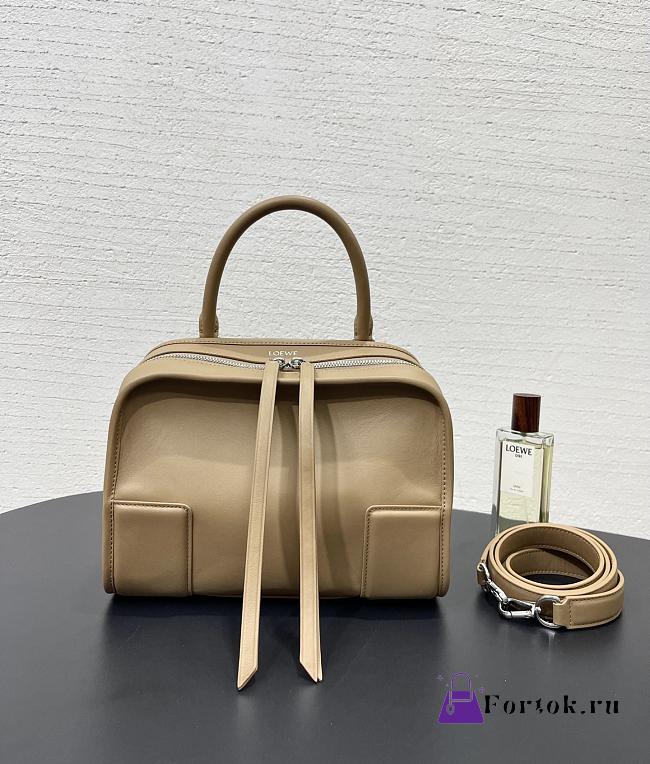 Fortok Loewe Small Amazona 180 Bag Leather Taupe 24✕18.5*10cm - 1
