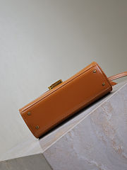 Fortok Saint Laurent Cassandra Top-handle Bag Brown Smooth Leather 20×16×7.5cm - 6
