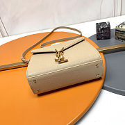 Fortok Saint Laurent Cassandra Top-handle Bag Beige Grained Leather 20×16×7.5cm - 3